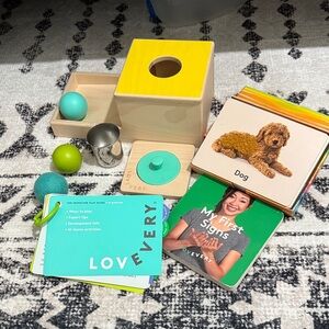 Lovevery Baby Play Kit 7-8 months.